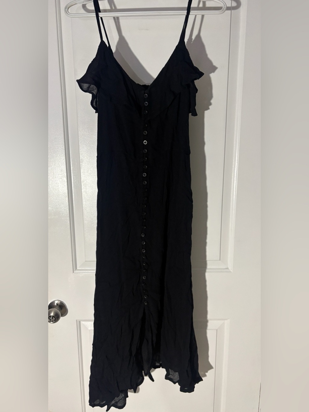 Suzy Shier Black Button-Front Ruffle Midi Dress